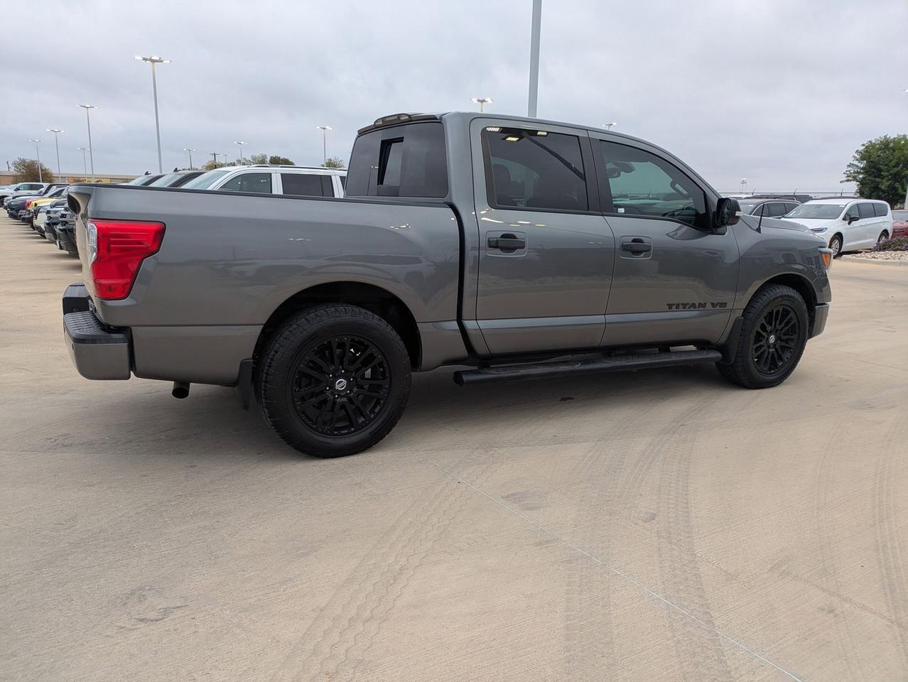 2019 Nissan Titan SV
