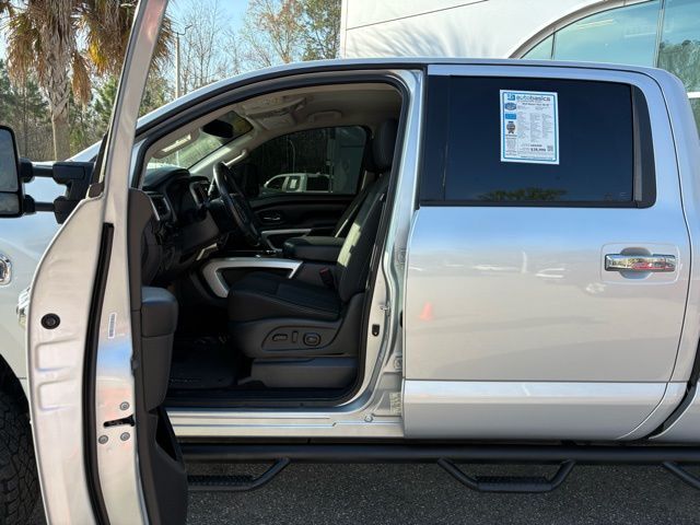 2019 Nissan Titan XD SV - Photo 16