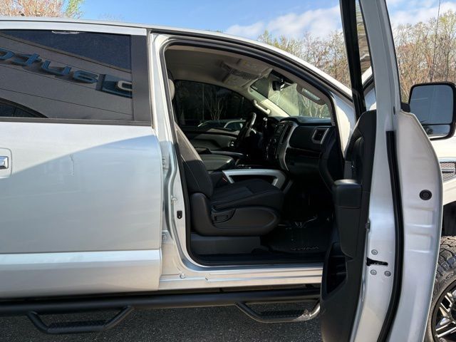 2019 Nissan Titan XD SV - Photo 34