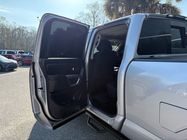 2019 Nissan Titan XD SV - Photo 29