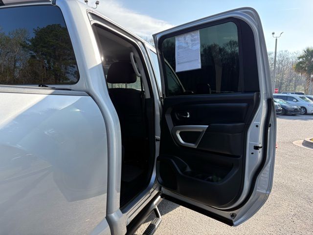 2019 Nissan Titan XD SV - Photo 32