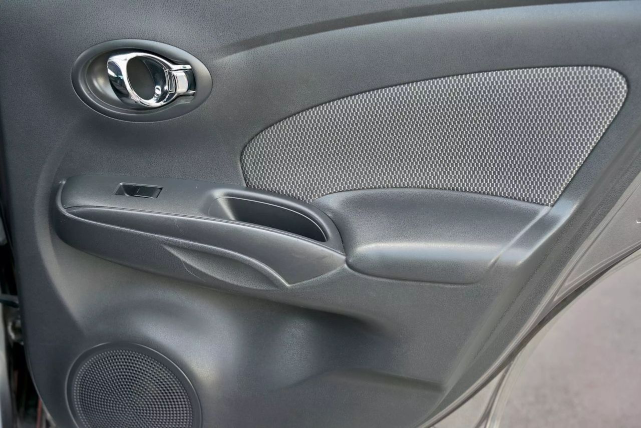 2019 Nissan Versa SV Sedan 4D Doral FL