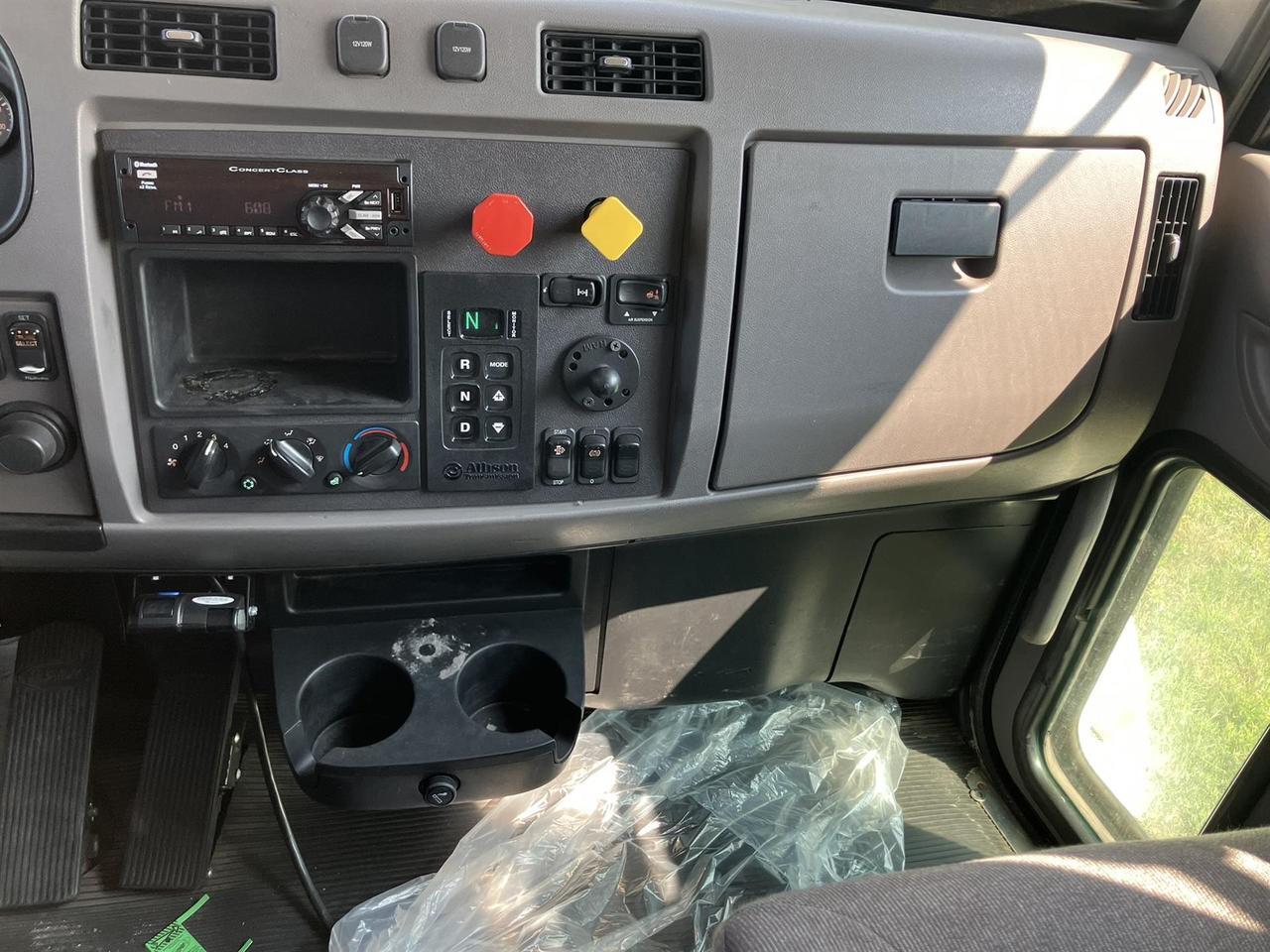 2019 Peterbilt 337 Rochester MN