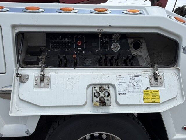 2019 Peterbilt 377 Extended Cab 30-Ton NRC 30CS Heavy Duty Wrecker Truck Miami FL