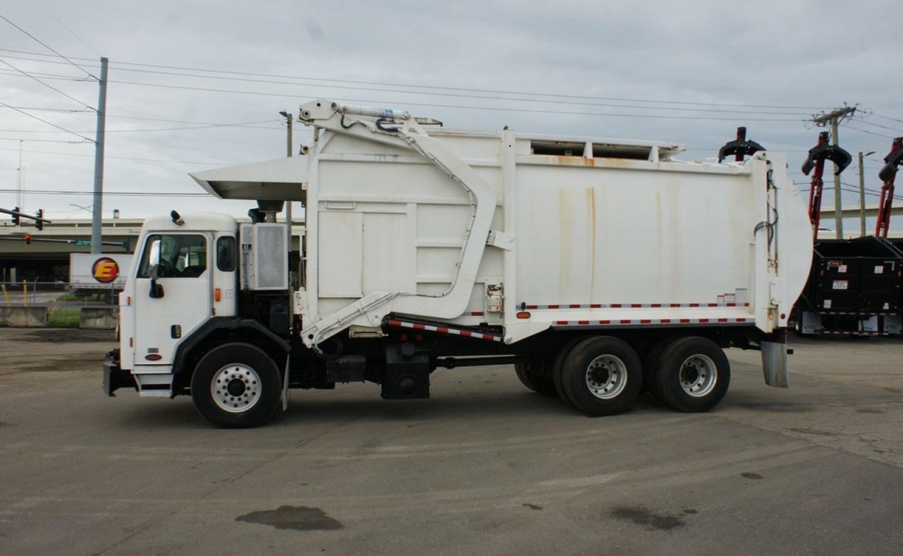 2019 Peterbilt 520 40 yd EZ Pack Front Loader Garbage Truck Tampa FL