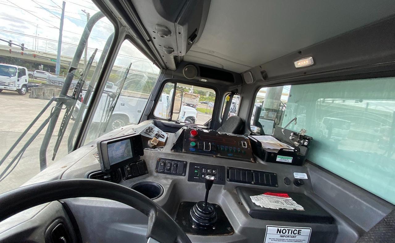 2019 Peterbilt 520 40 yd EZ Pack Front Loader Garbage Truck Tampa FL