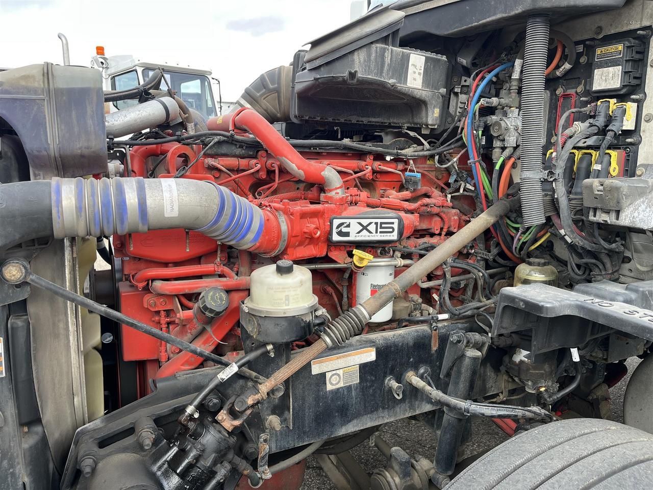 2019 Peterbilt 579 Fargo ND