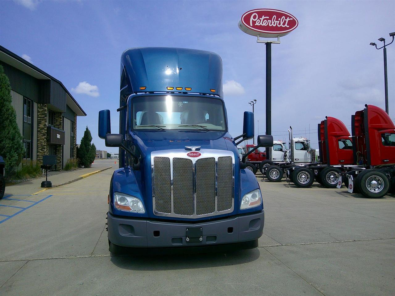 2019 Peterbilt 579 Non-Sleeper