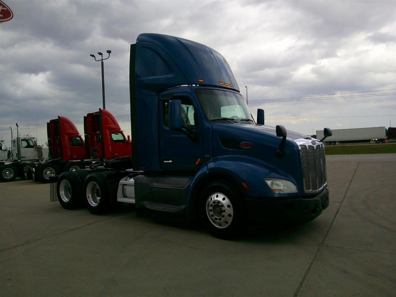 2019 Peterbilt 579 Non-Sleeper