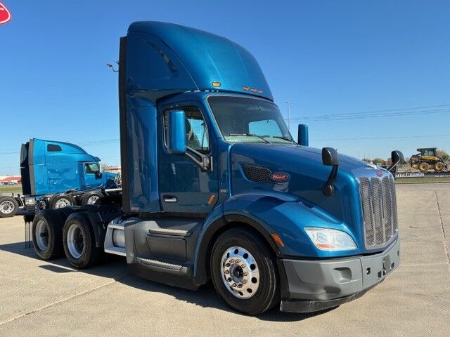 2019 Peterbilt 579 Non-Sleeper