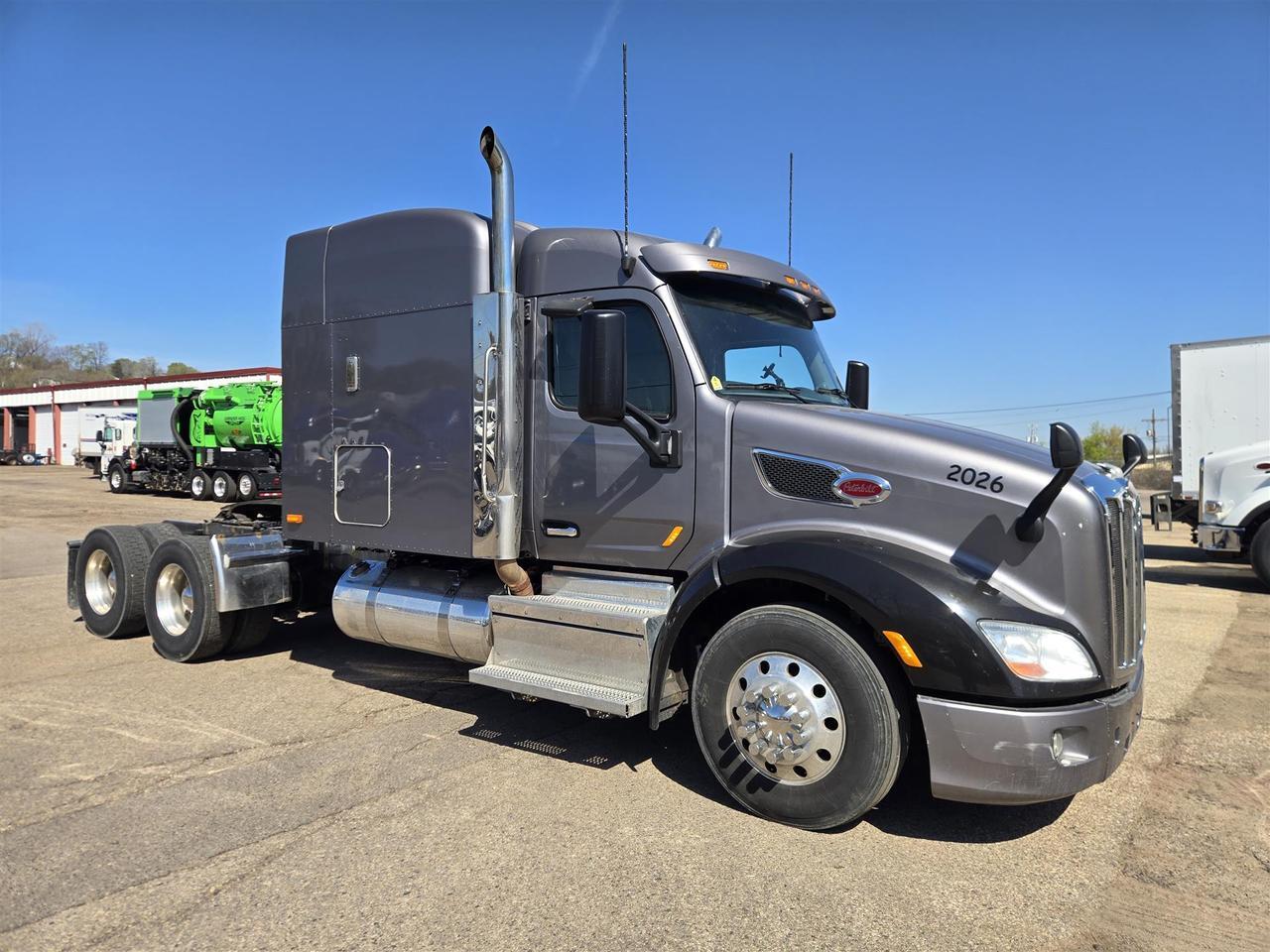 2019 Peterbilt 579 Sleeper