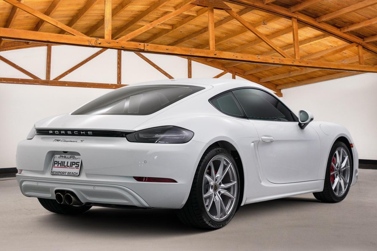 2019 Porsche Cayman S photo 5