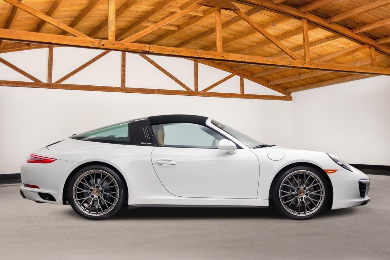 2019 Porsche 911 4 Newport Beach CA