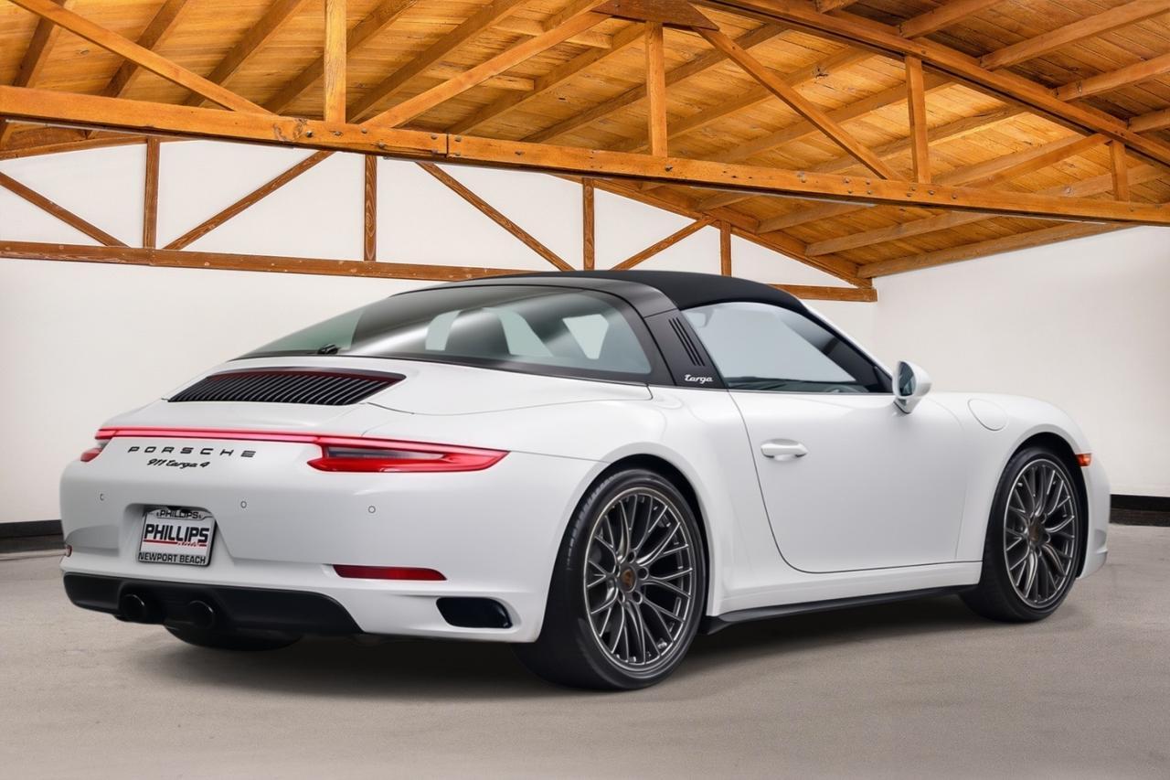 2019 Porsche 911 4 Newport Beach CA