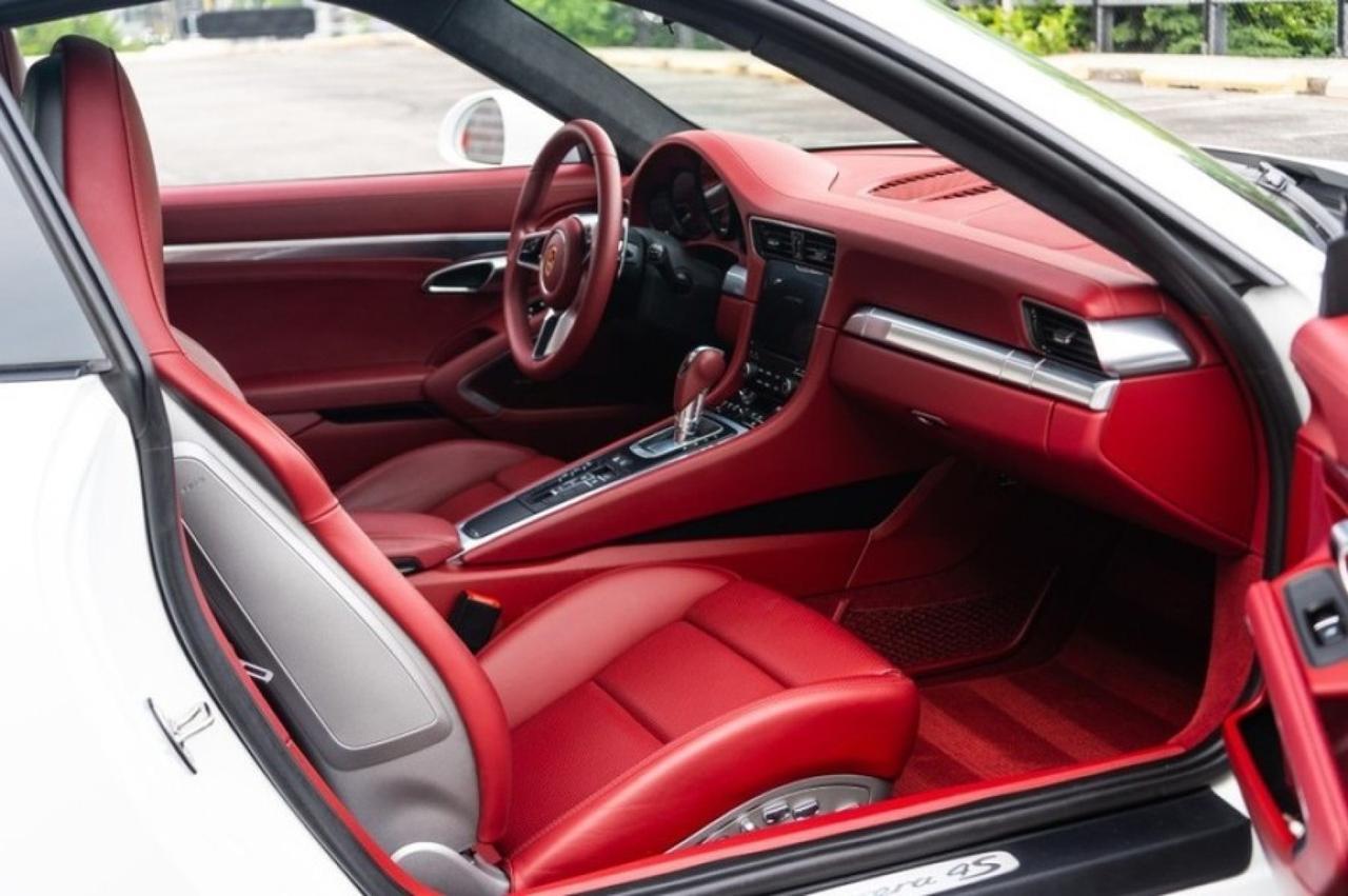 2019 Porsche 911 Carrera 4S Yonkers NY
