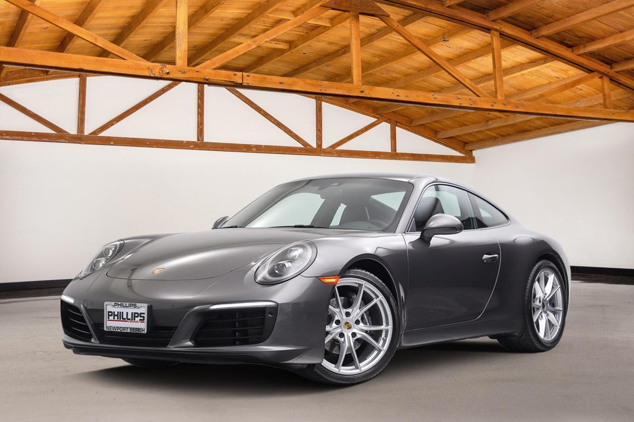 2019 Porsche 911 Carrera