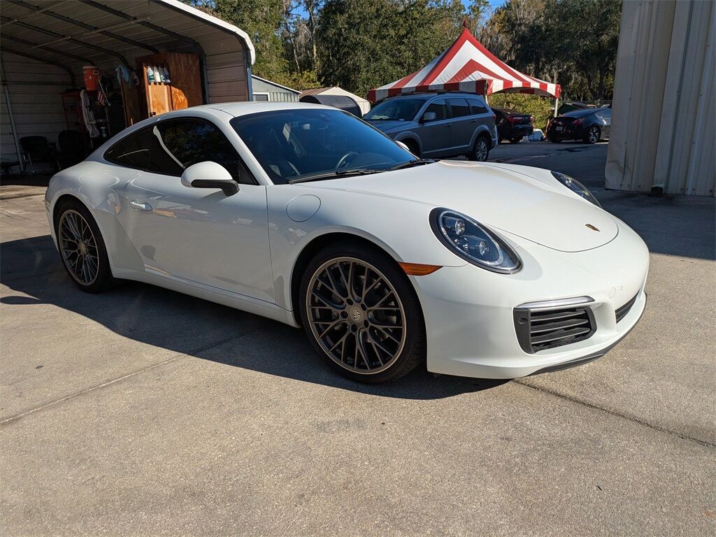 2019 Porsche 911 Carrera