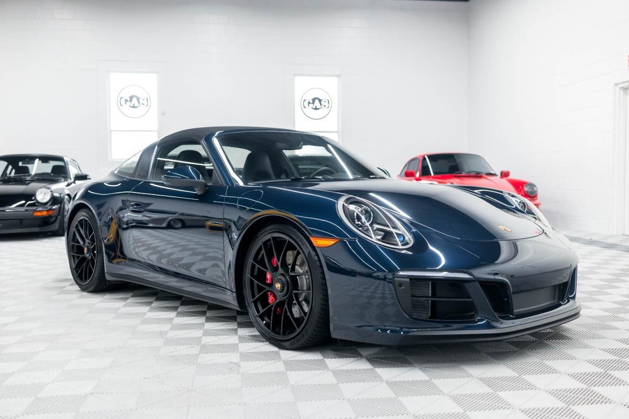 2019 Porsche 911 Targa 4 GTS