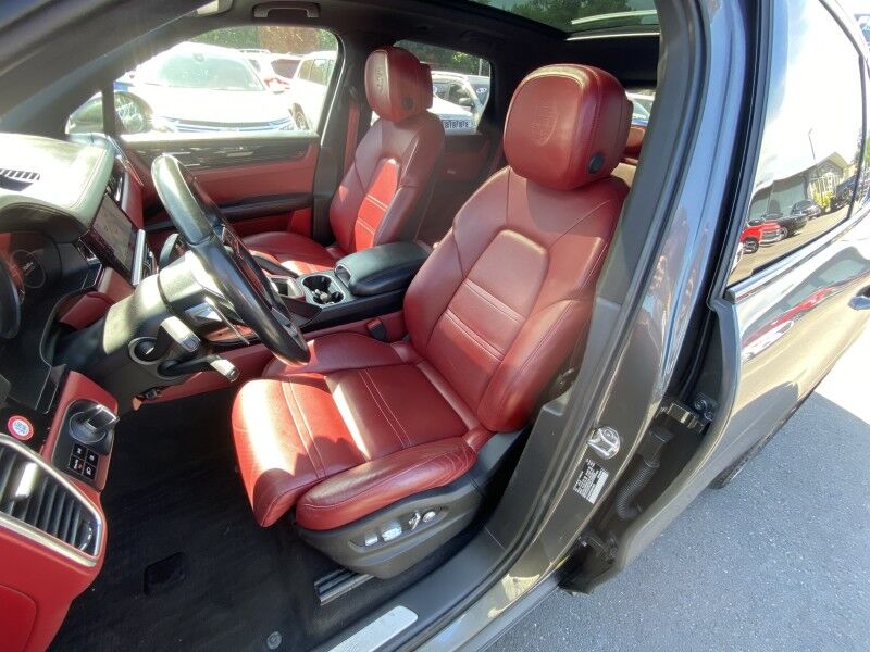 2019 Porsche Cayenne Bristol  PA