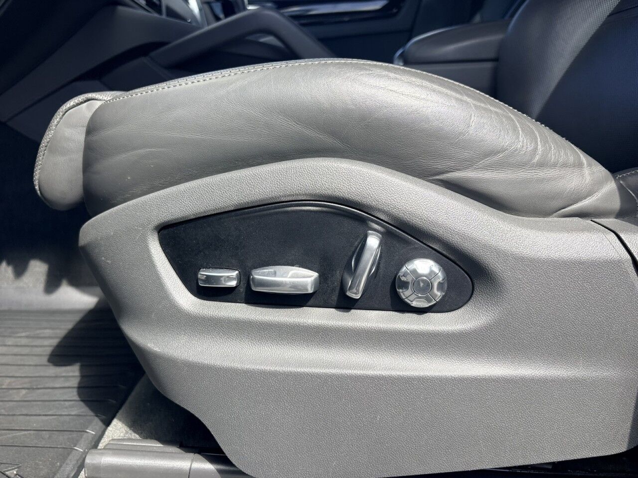 2019 Porsche Cayenne Fitchburg MA