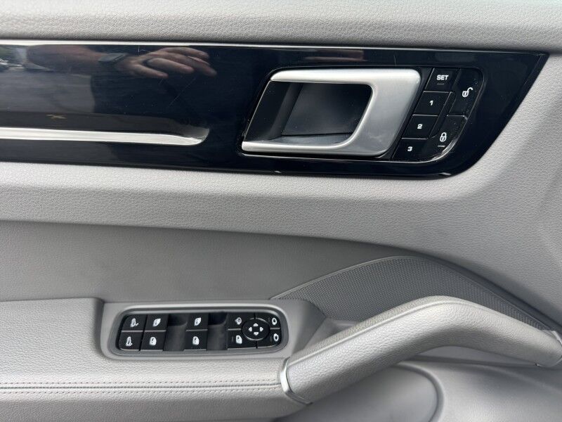 2019 Porsche Cayenne Willow Grove PA