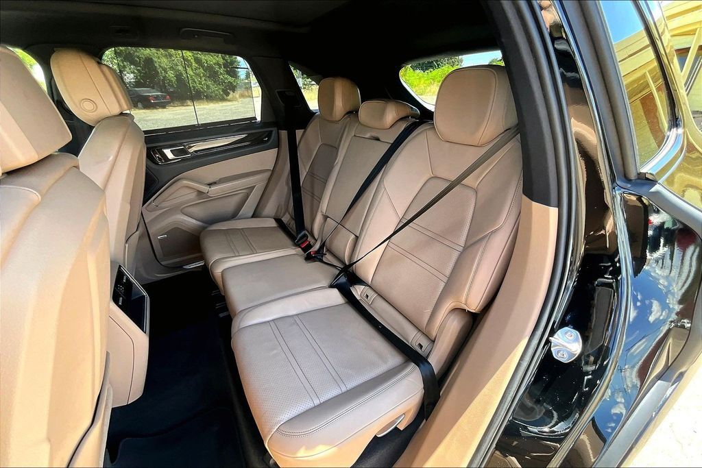 2019 Porsche Cayenne Base OR