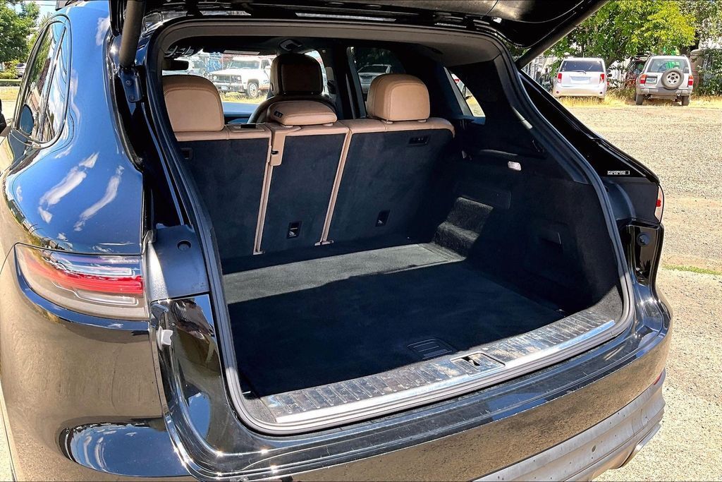 2019 Porsche Cayenne Base OR