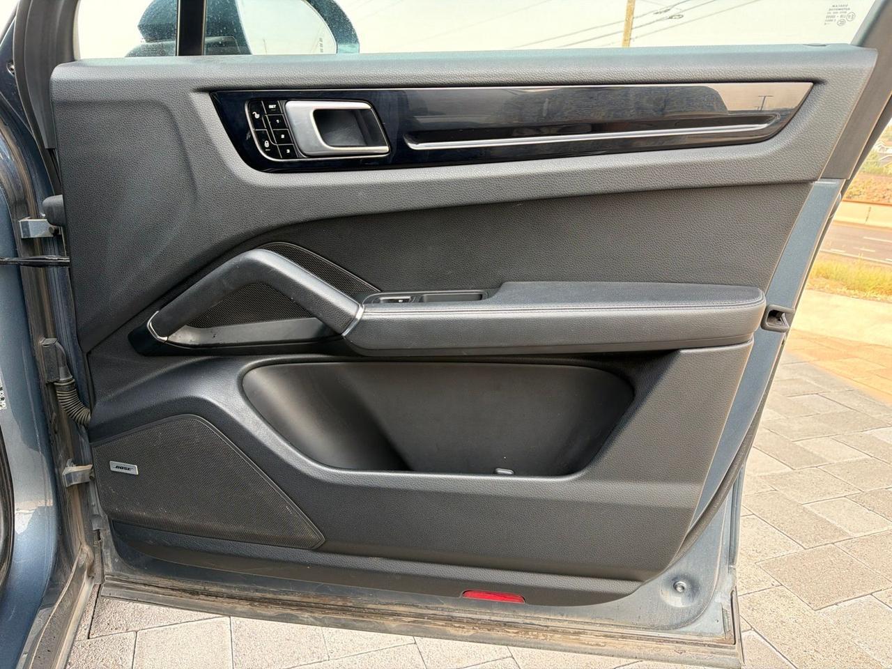 2019 Porsche Cayenne Base Bend OR