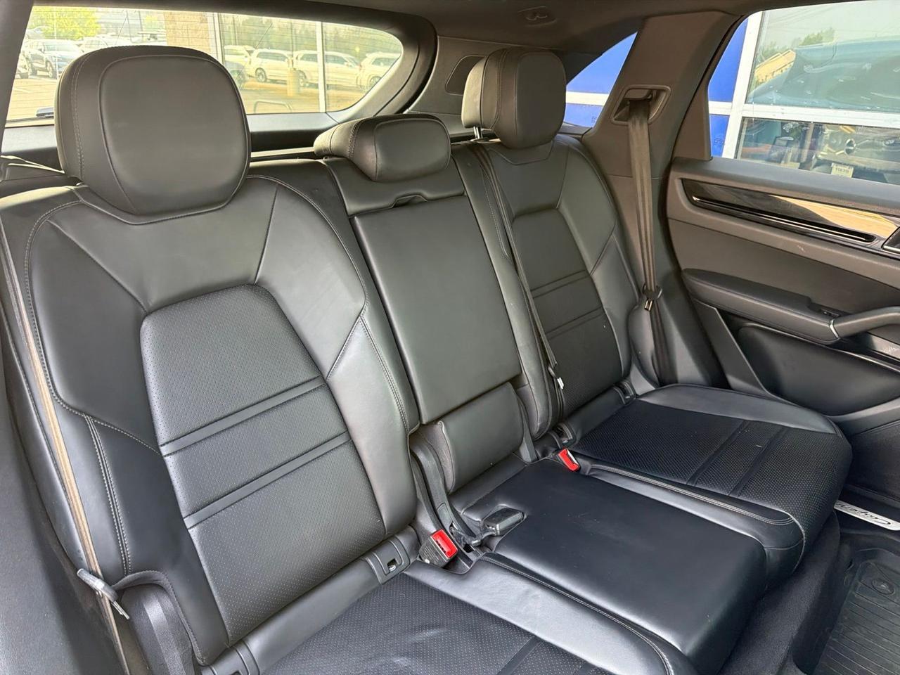 2019 Porsche Cayenne Base Bend OR