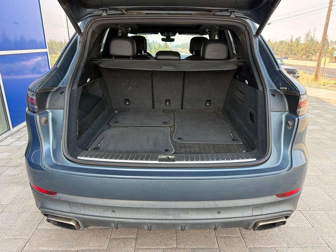 2019 Porsche Cayenne Base Bend OR