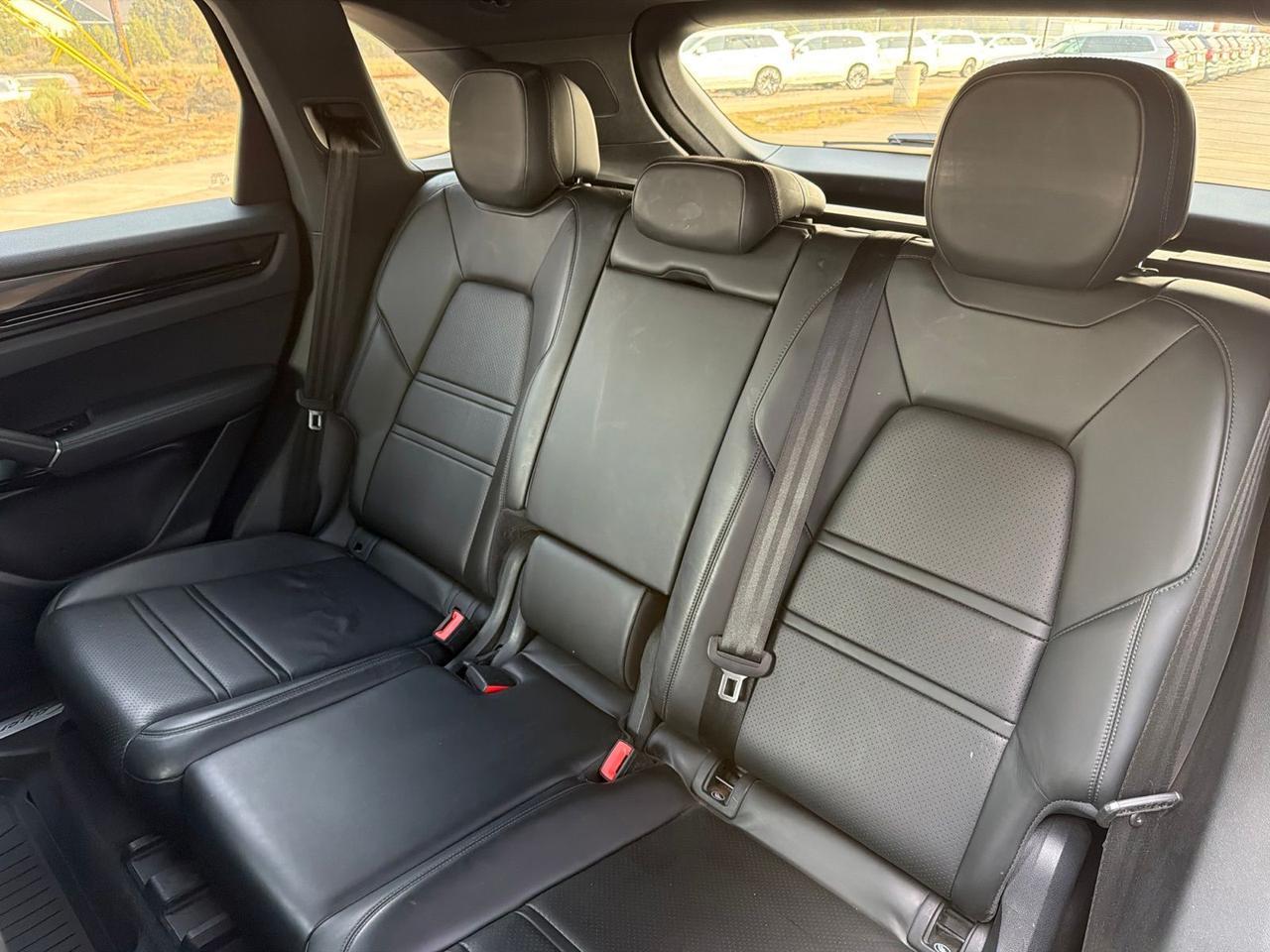 2019 Porsche Cayenne Base Bend OR