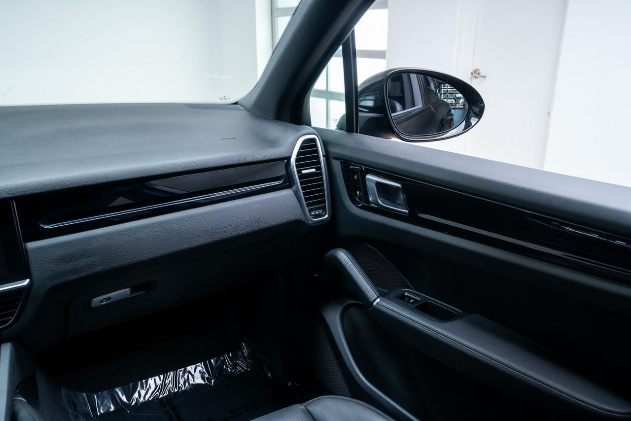 2019 Porsche Cayenne Heated Seats / Reverse Camera Portland OR