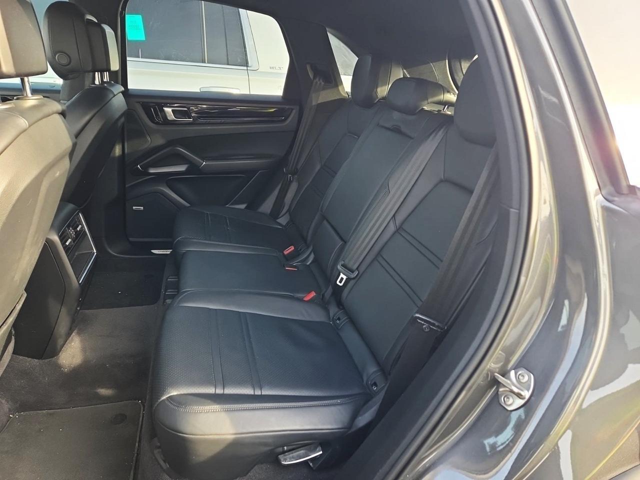 2019 Porsche Cayenne Panoramic Roof Heated Seats Portland OR