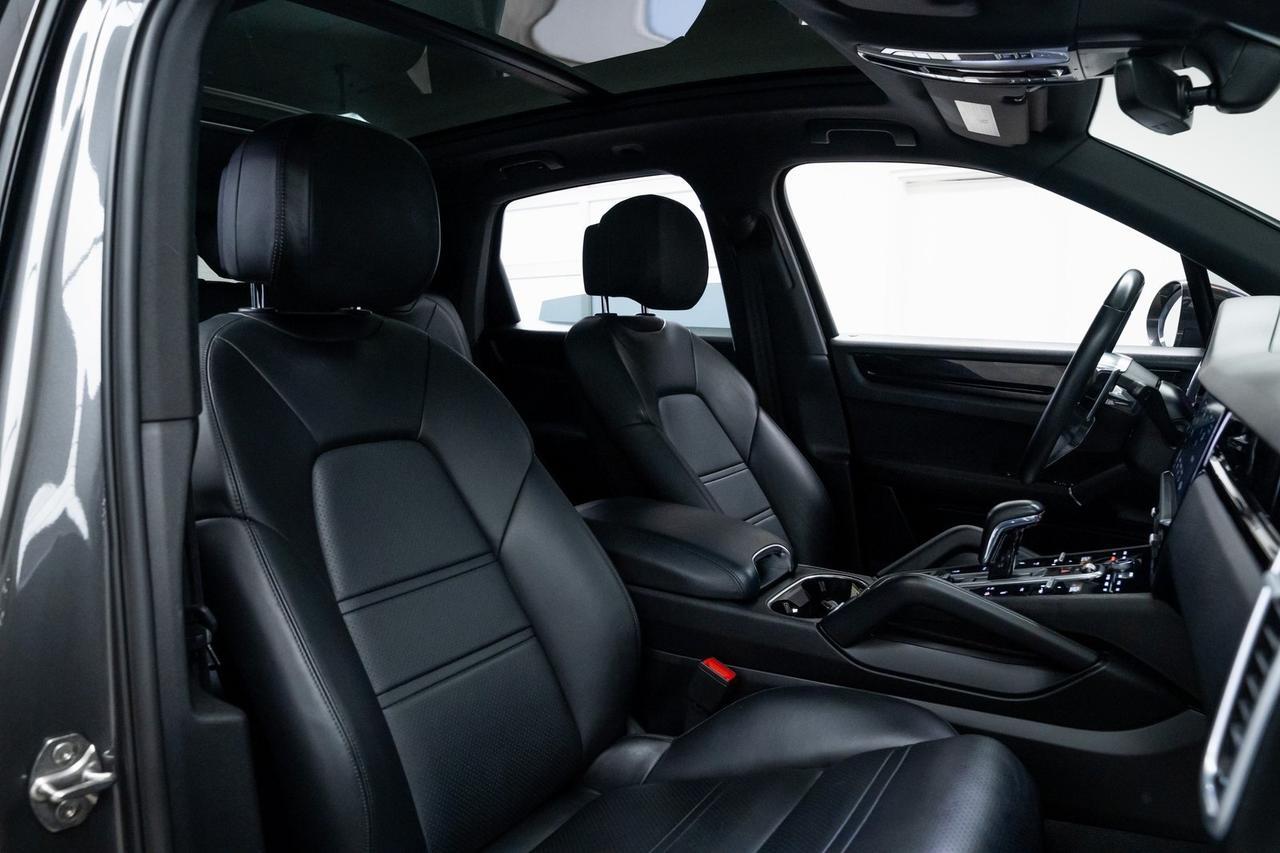 2019 Porsche Cayenne Premium Package Panoramic Roof Heated Seats Portland OR