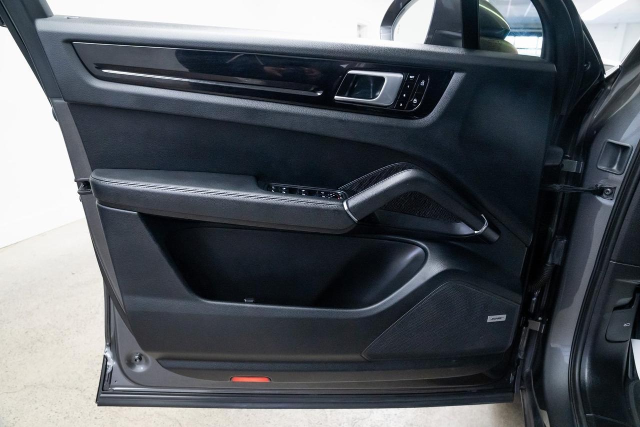 2019 Porsche Cayenne Premium Package Panoramic Roof Heated Seats Portland OR