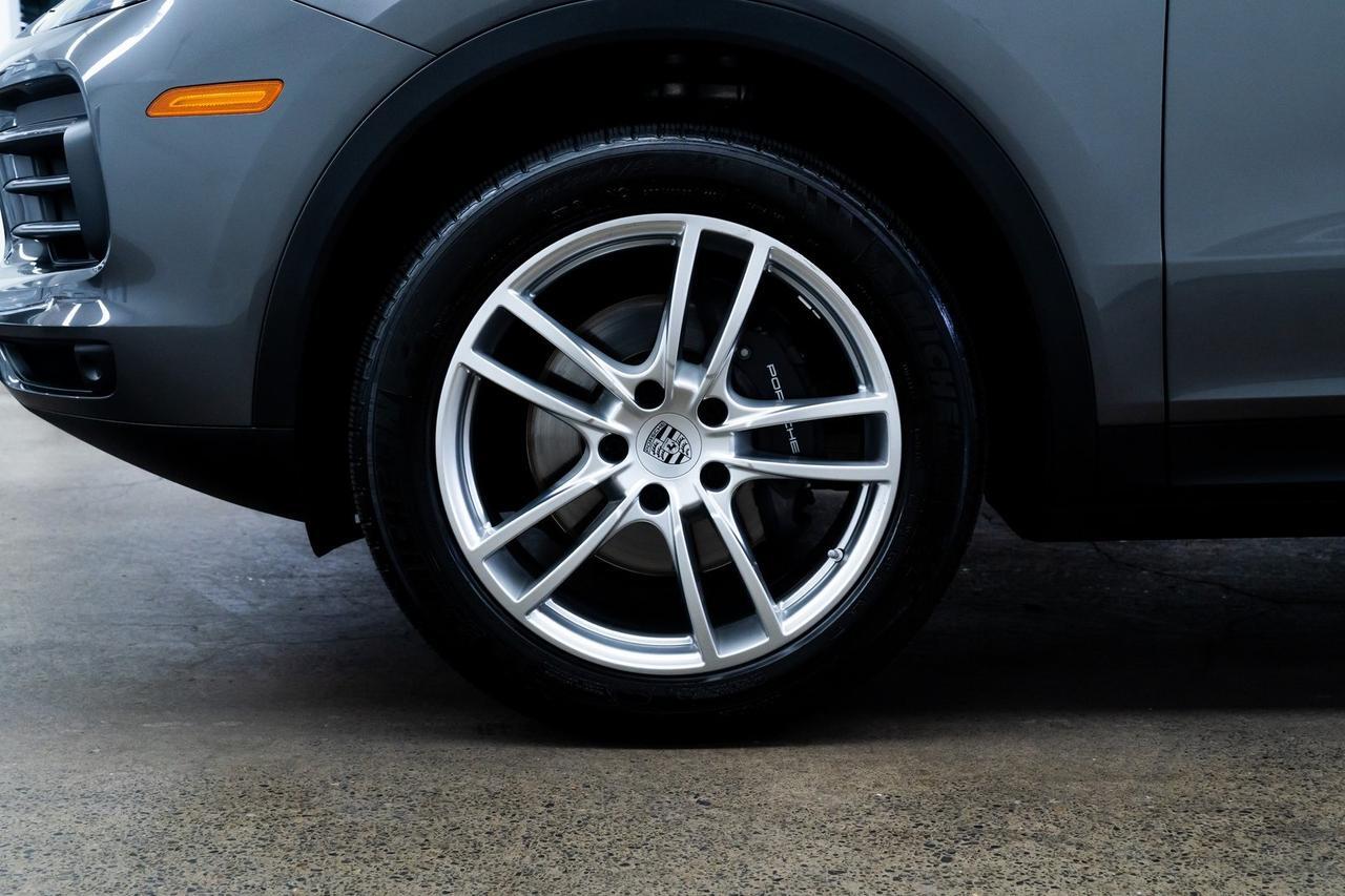 2019 Porsche Cayenne Premium Package Panoramic Roof Heated Seats Portland OR