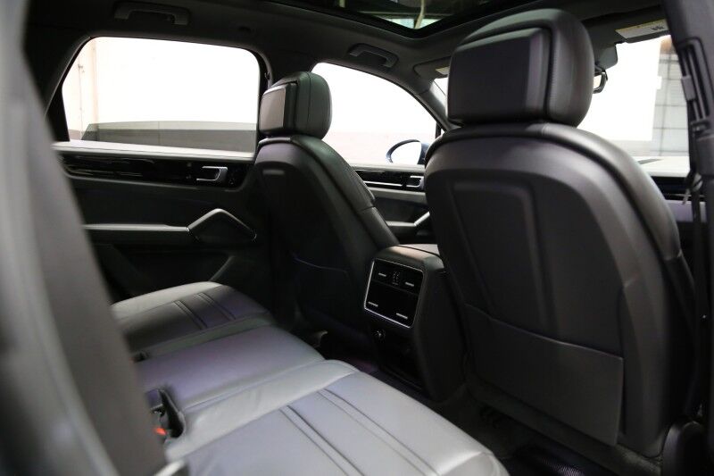 2019 Porsche Cayenne S Plainview NY