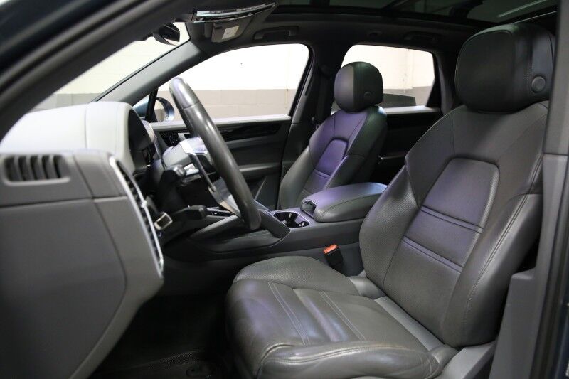 2019 Porsche Cayenne S Plainview NY