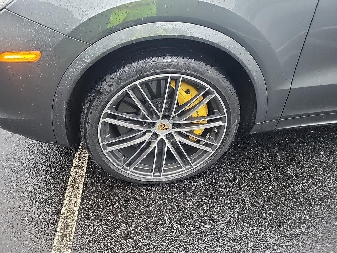 2019 Porsche Cayenne Turbo Burmester Sound / Carbon Ceramic Brakes Portland OR