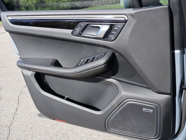 2019 Porsche Macan  Oshkosh WI 2019 Porsche Macan  Oshkosh WI