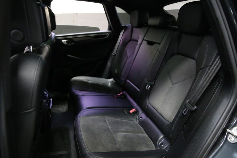 2019 Porsche Macan Plainview NY