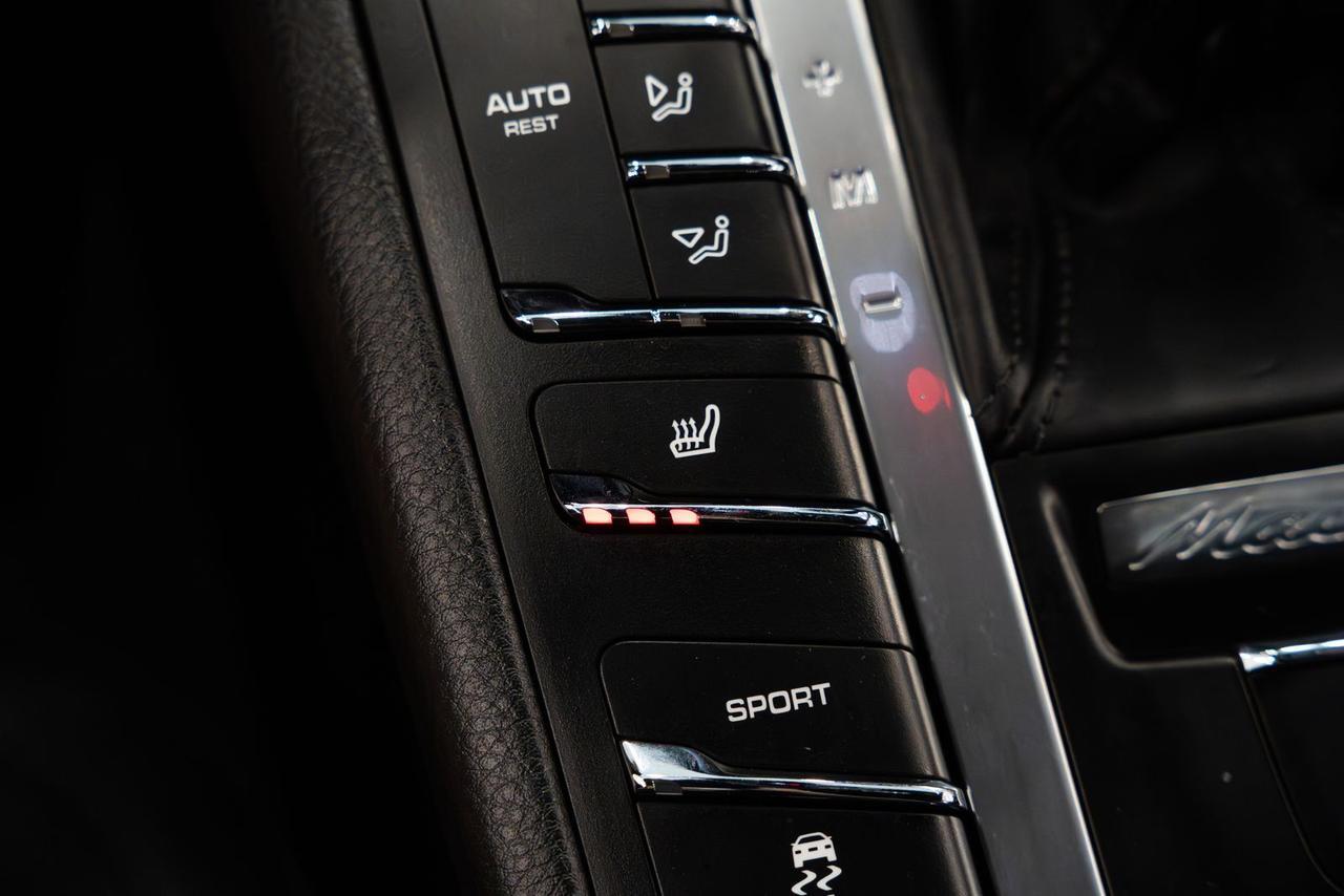 2019 Porsche Macan Base Gladstone OR