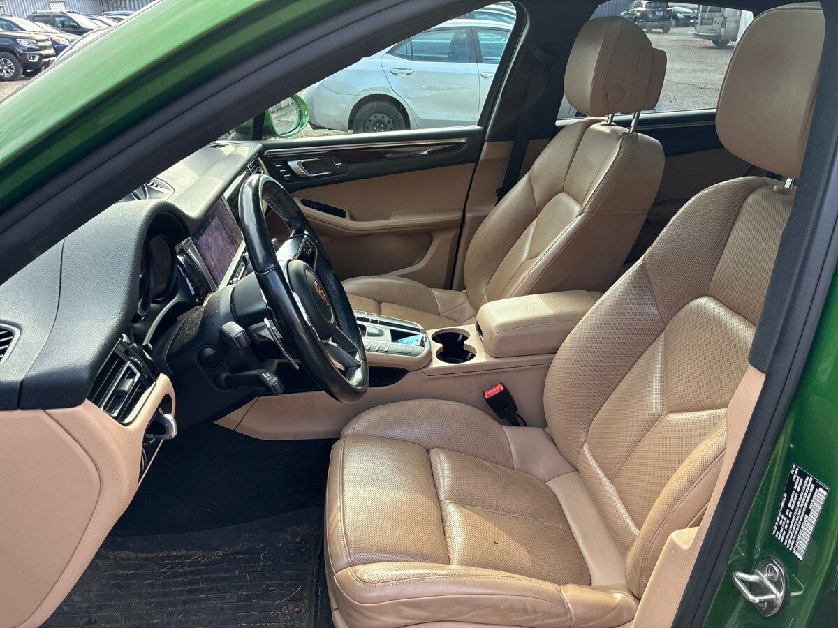 2019 Porsche Macan Panoramic Roof Bose Sound Portland OR