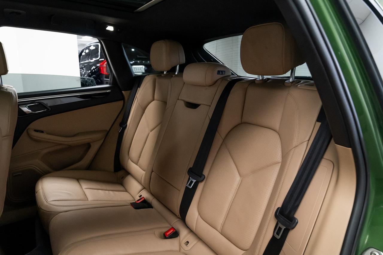 2019 Porsche Macan Premium Package Panoramic Roof Portland OR