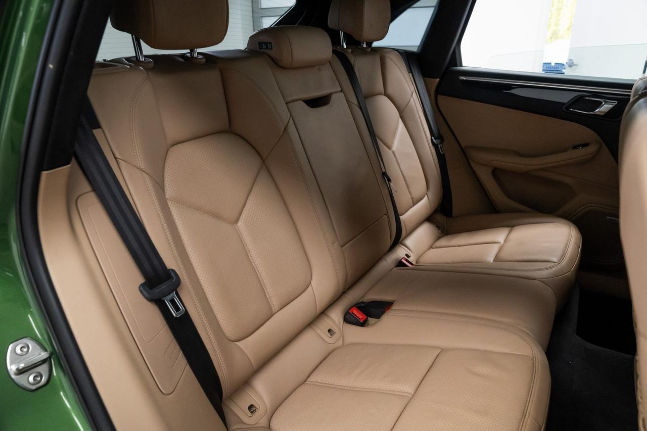 2019 Porsche Macan Premium Package Panoramic Roof Portland OR