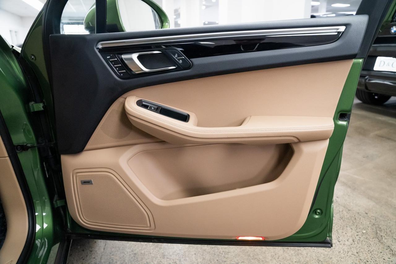 2019 Porsche Macan Premium Package Panoramic Roof Portland OR