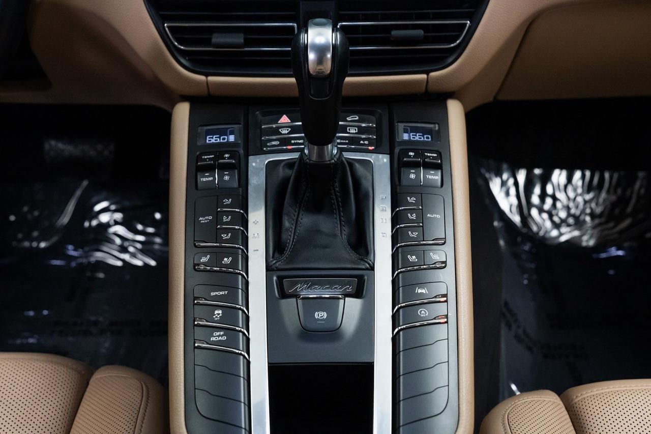 2019 Porsche Macan Premium Package Panoramic Roof Portland OR