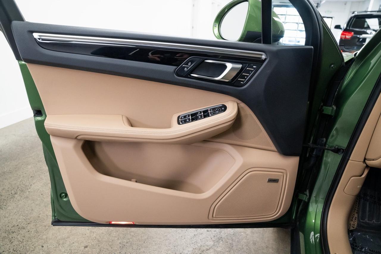 2019 Porsche Macan Premium Package Panoramic Roof Portland OR