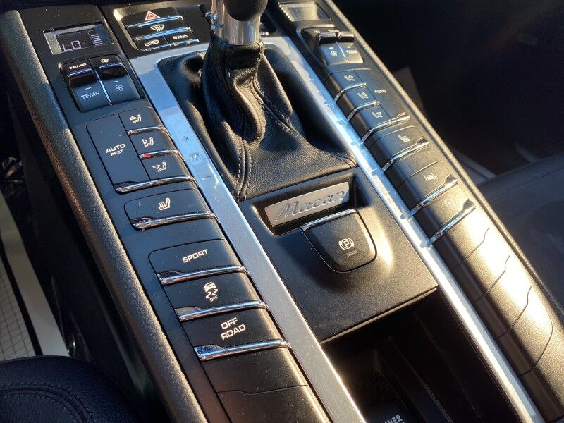 2019 Porsche Macan S Bristol  PA