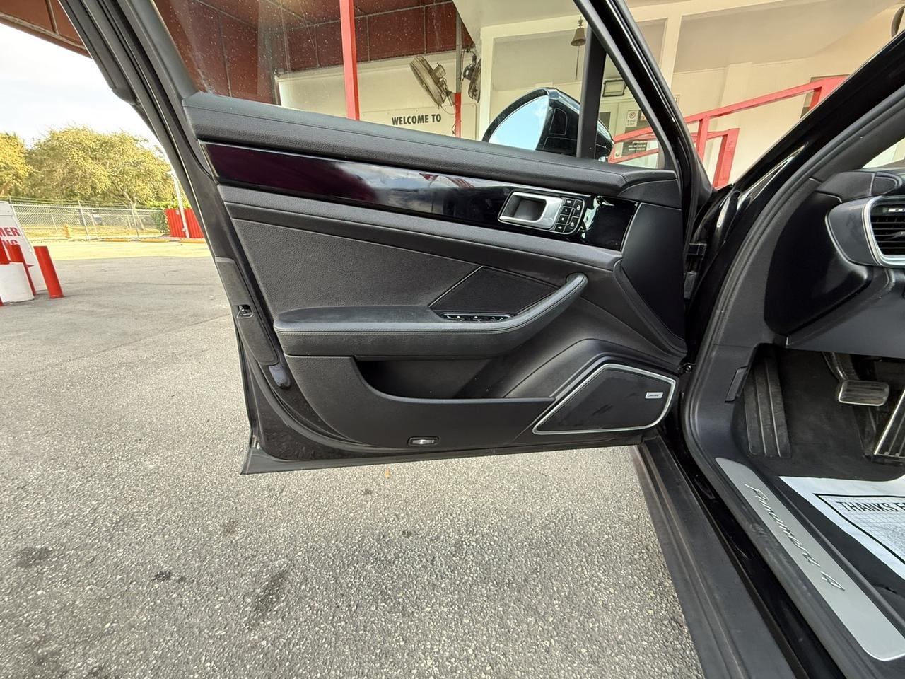 2019 Porsche Panamera 4 E-Hybrid Hollywood FL